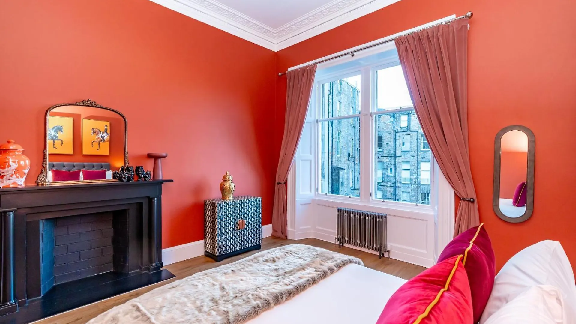 אדינבורו Dragon Suites Luxury Apartments At 9 Albyn Place 0*,