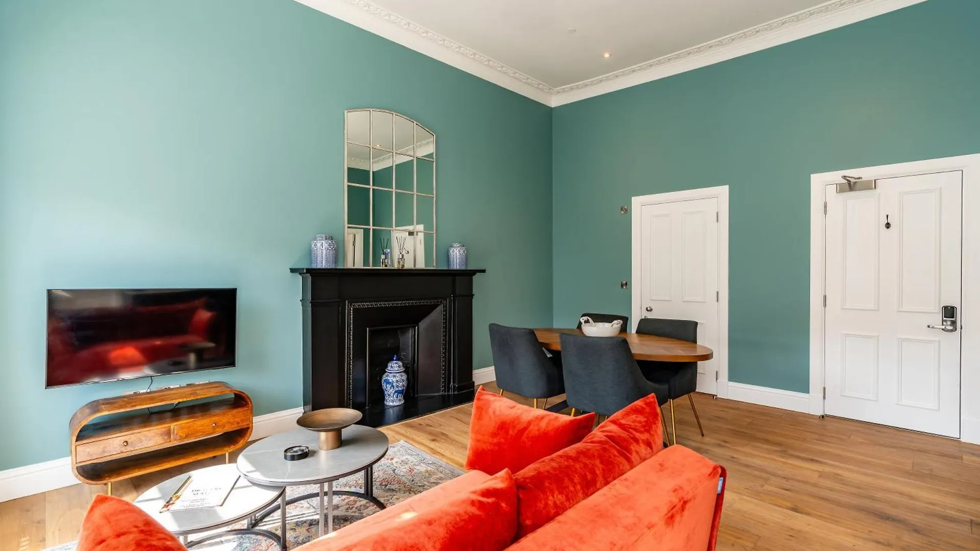 אדינבורו Dragon Suites Luxury Apartments At 9 Albyn Place