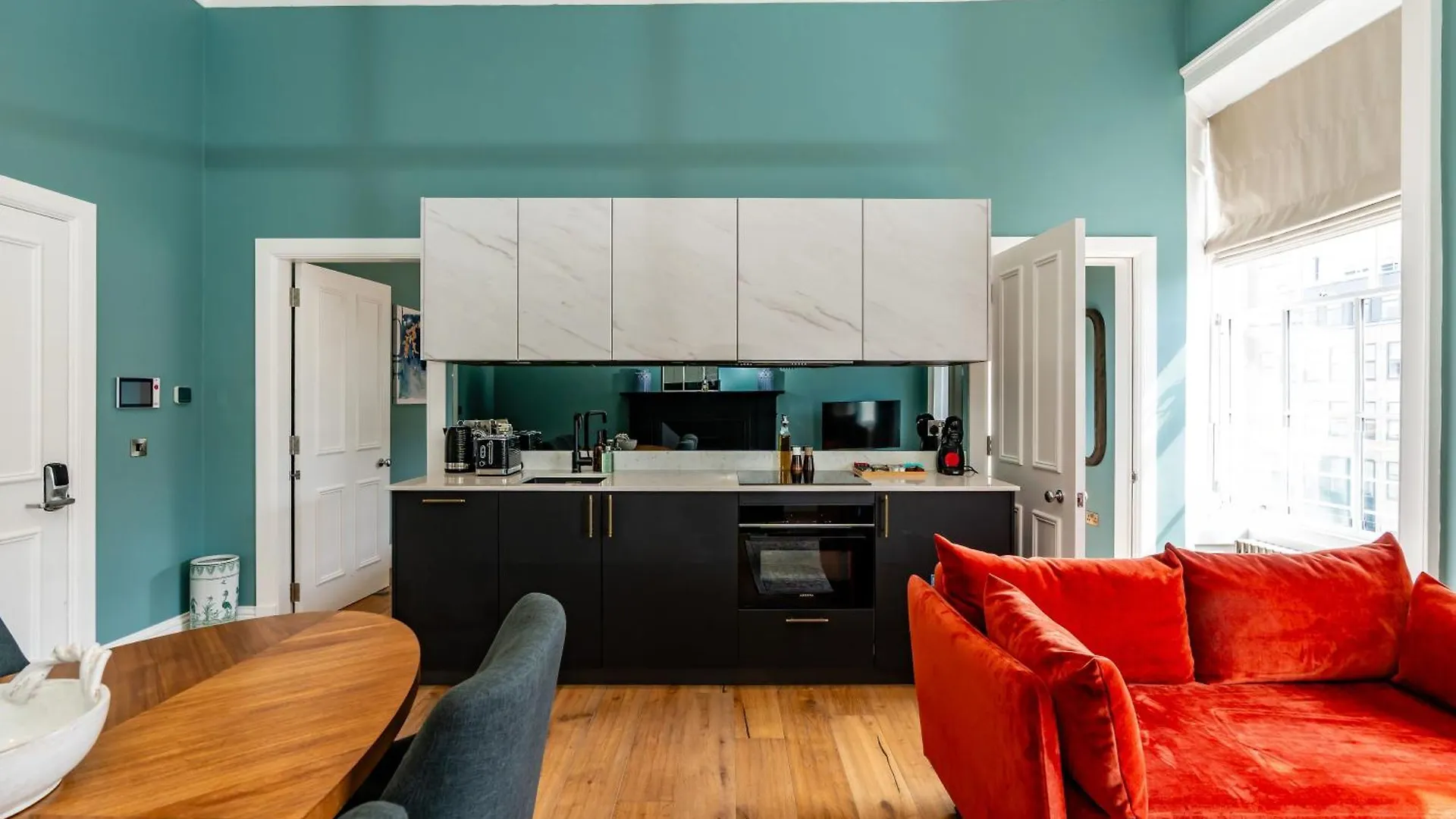 אדינבורו Dragon Suites Luxury Apartments At 9 Albyn Place