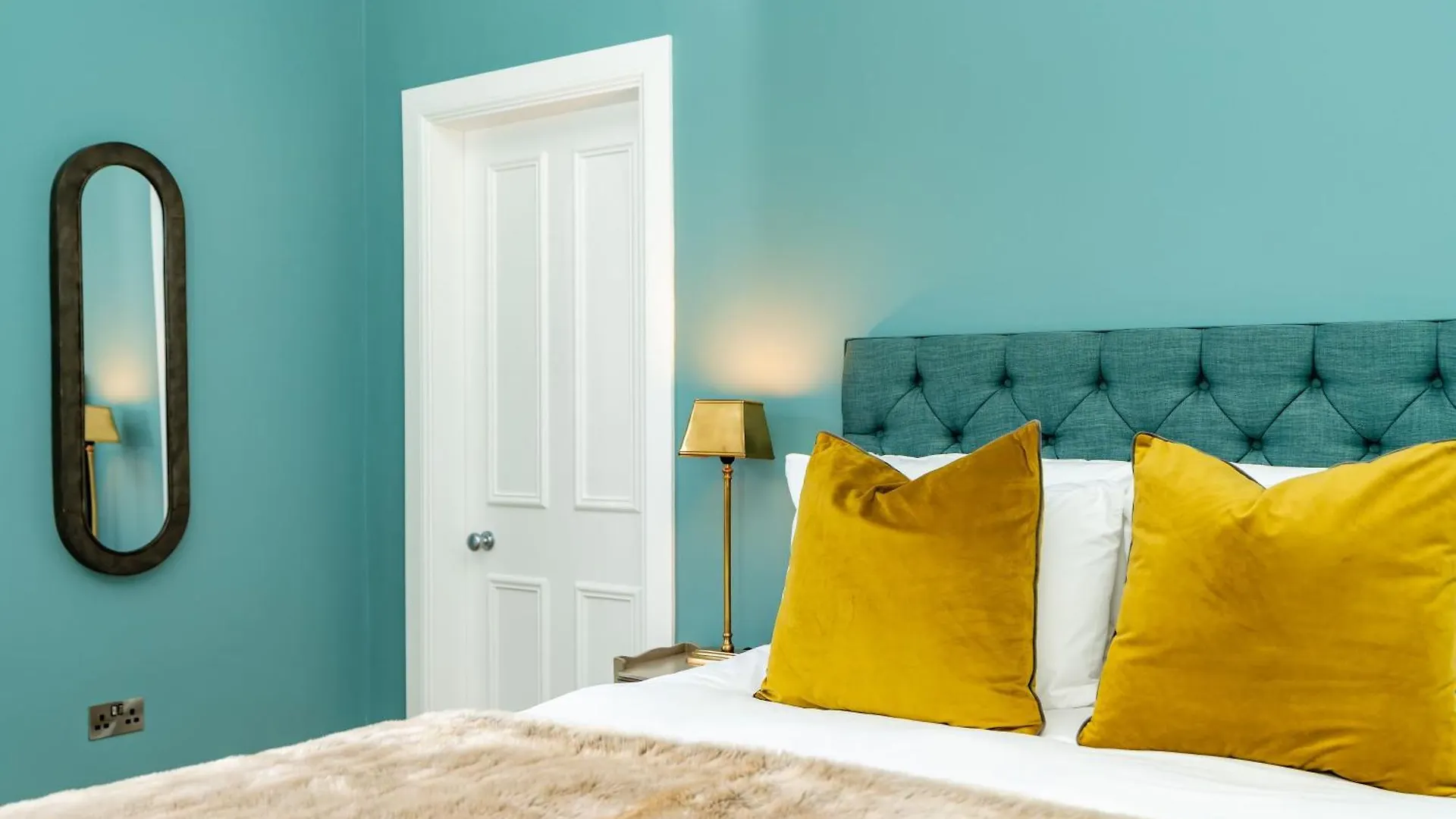 אדינבורו Dragon Suites Luxury Apartments At 9 Albyn Place