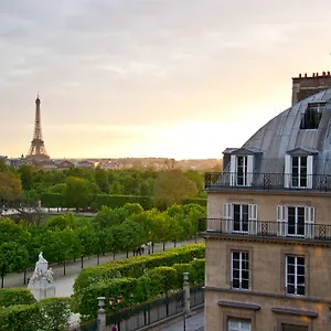 Regina Louvre París